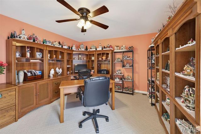 3149 Crystal Lake Drive, St Louis, MO 63129