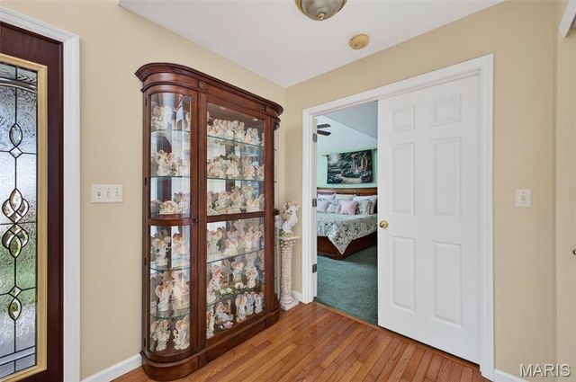 3149 Crystal Lake Drive, St Louis, MO 63129