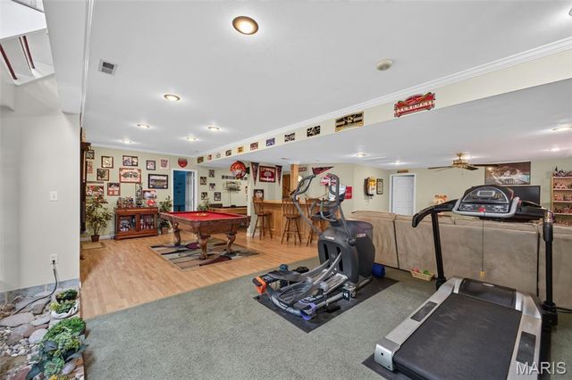 3149 Crystal Lake Drive, St Louis, MO 63129