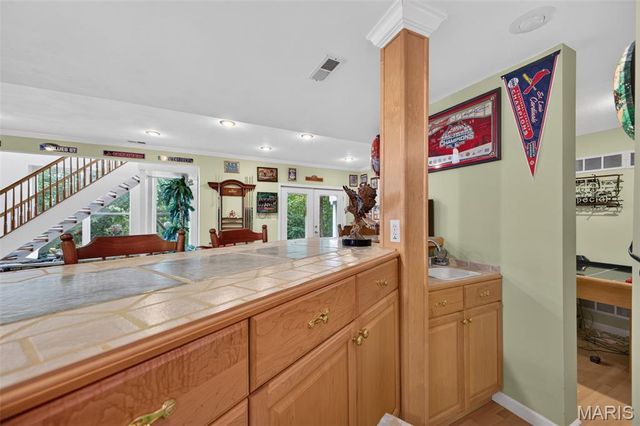 3149 Crystal Lake Drive, St Louis, MO 63129