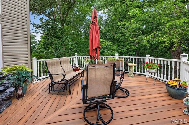 3149 Crystal Lake Drive, St Louis, MO 63129