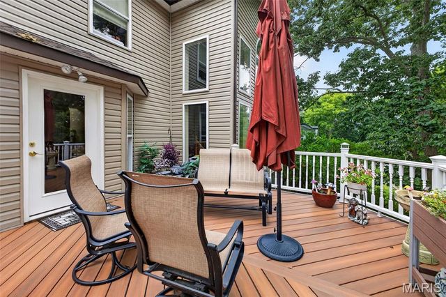 3149 Crystal Lake Drive, St Louis, MO 63129