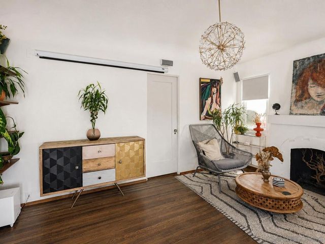3827 Madison, San Diego, CA 92116