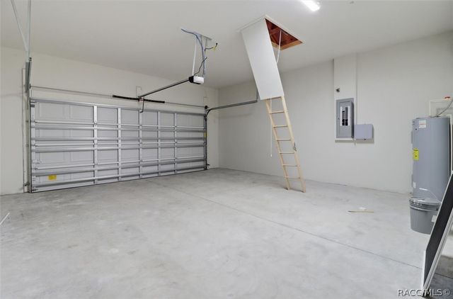 2960 W Pine Ridge Boulevard, Beverly Hills, FL 34465