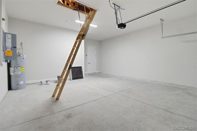 2960 W Pine Ridge Boulevard, Beverly Hills, FL 34465