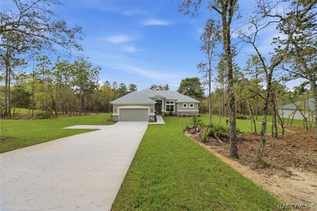 2960 W Pine Ridge Boulevard, Beverly Hills, FL 34465