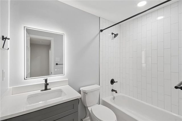 2772 Dunnington Circle, Atlanta, GA 30341