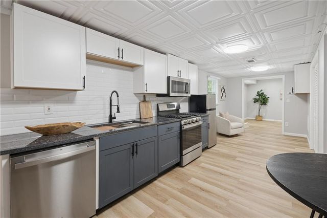 2772 Dunnington Circle, Atlanta, GA 30341