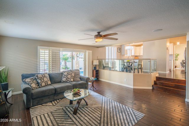 5663 W ABRAHAM Lane, Glendale, AZ 85308