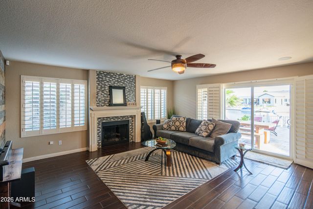 5663 W ABRAHAM Lane, Glendale, AZ 85308