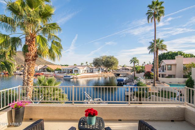 5663 W ABRAHAM Lane, Glendale, AZ 85308