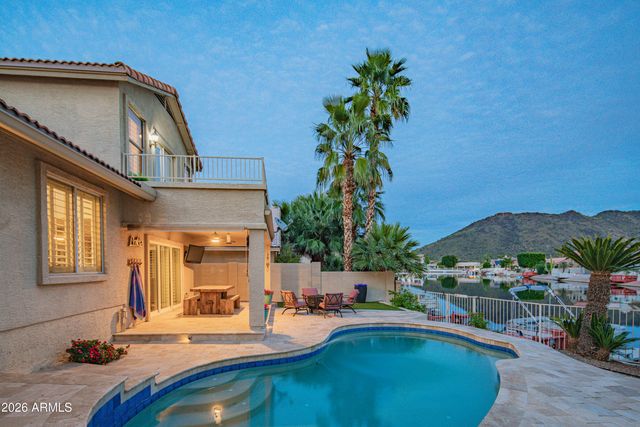 5663 W ABRAHAM Lane, Glendale, AZ 85308