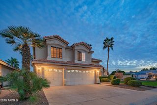 5663 W ABRAHAM Lane, Glendale, AZ 85308