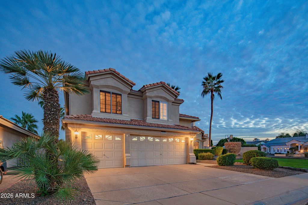 5663 W ABRAHAM Lane, Glendale, AZ 85308