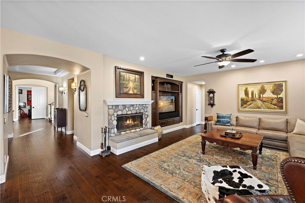 Image 17 of property listing at 1024 N Cheyenne, Orange, CA 92869