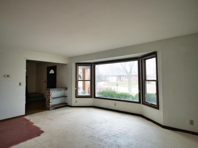 5736 S 24th STREET, Milwaukee, WI 53221