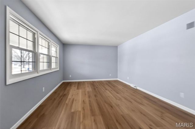 1960 David Drive, Florissant, MO 63031