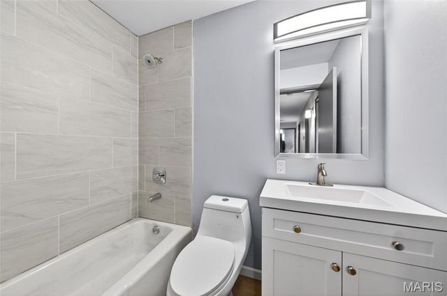 1960 David Drive, Florissant, MO 63031