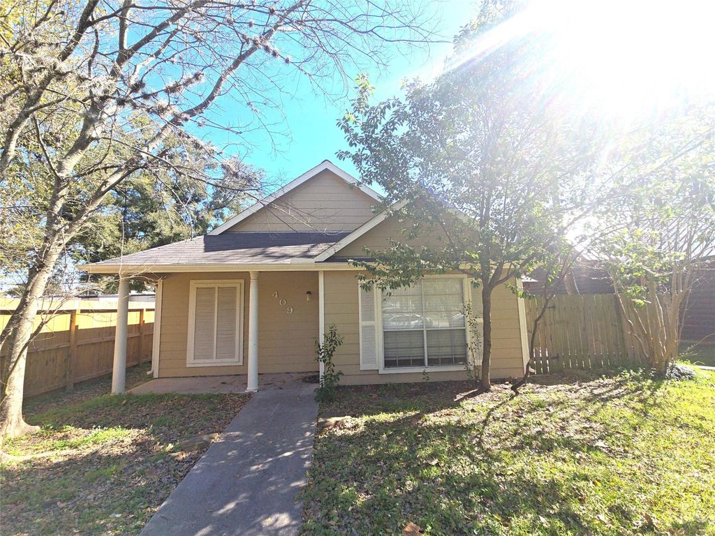 409 Commerce Street, Tomball, TX 77375