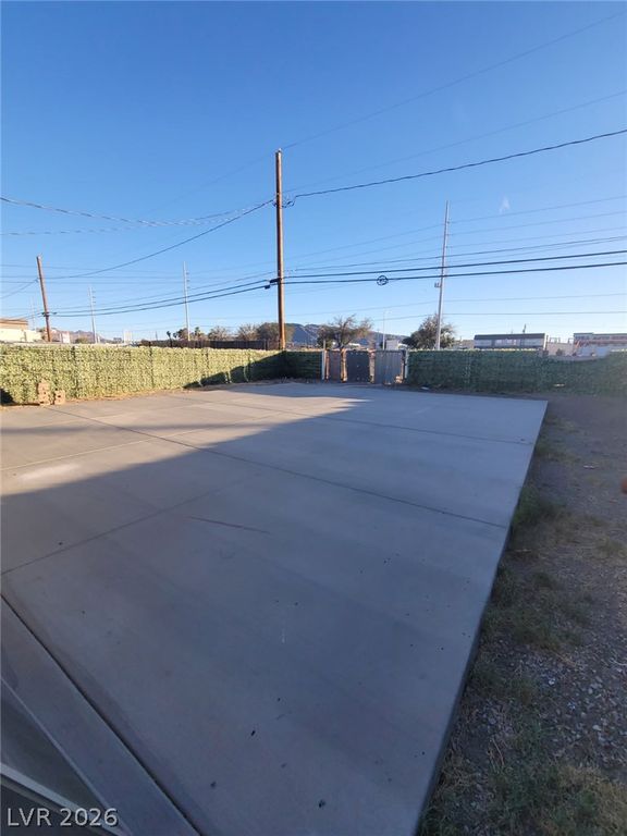 1421 Palm Street, Henderson, NV 89011 — photo 2