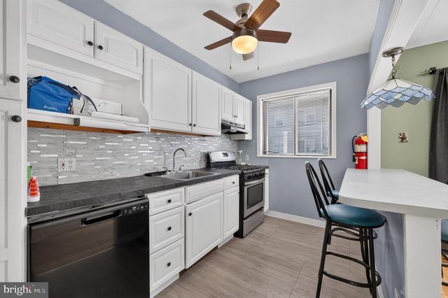 164 BLACKBURN AVE, Lansdowne, PA 19050