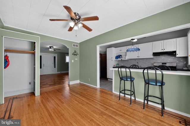 164 BLACKBURN AVE, Lansdowne, PA 19050