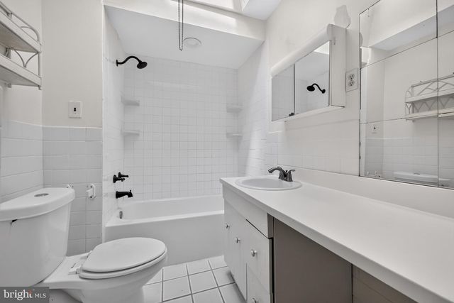 164 BLACKBURN AVE, Lansdowne, PA 19050