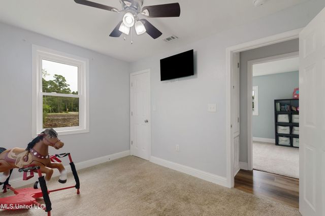 2901 Fairview Drive, Gautier, MS 39553