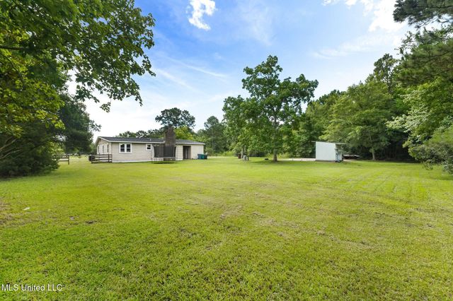 2901 Fairview Drive, Gautier, MS 39553