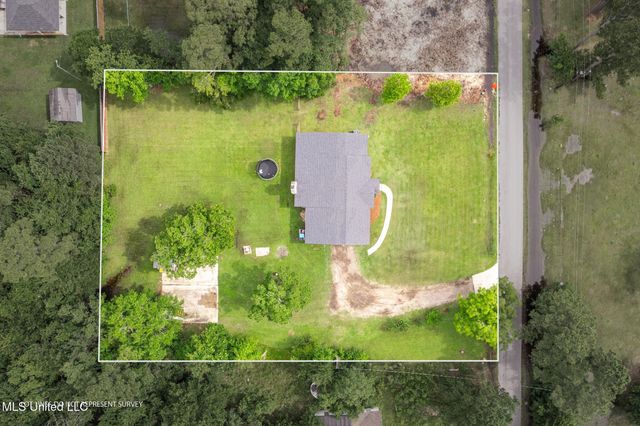 2901 Fairview Drive, Gautier, MS 39553