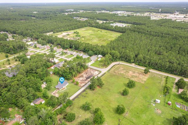 2901 Fairview Drive, Gautier, MS 39553