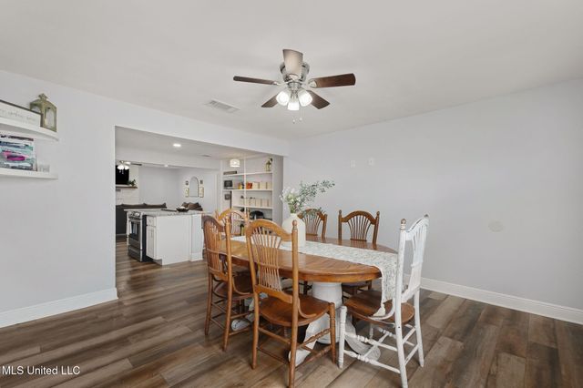 2901 Fairview Drive, Gautier, MS 39553