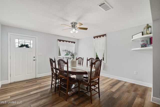 2901 Fairview Drive, Gautier, MS 39553
