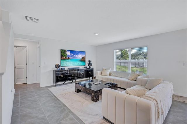 7601 ROSEWOOD GARDEN LOOP, Tampa, FL 33637