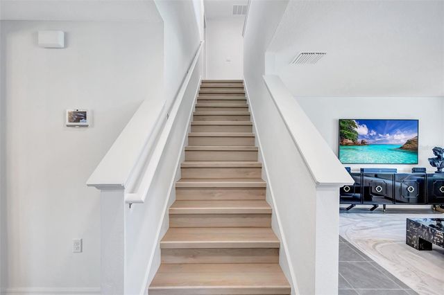 7601 ROSEWOOD GARDEN LOOP, Tampa, FL 33637