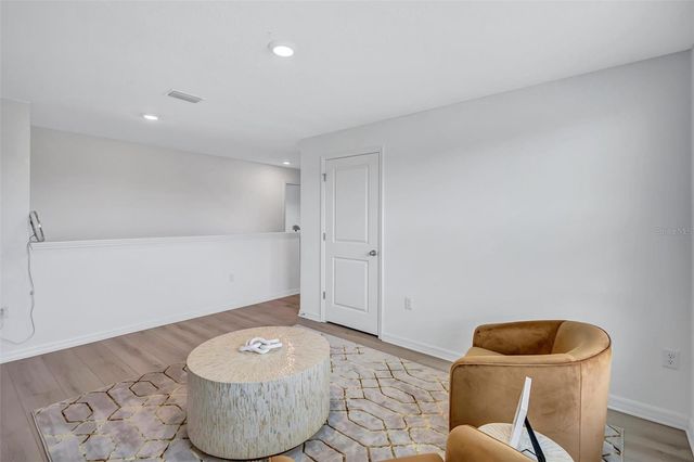 7601 ROSEWOOD GARDEN LOOP, Tampa, FL 33637