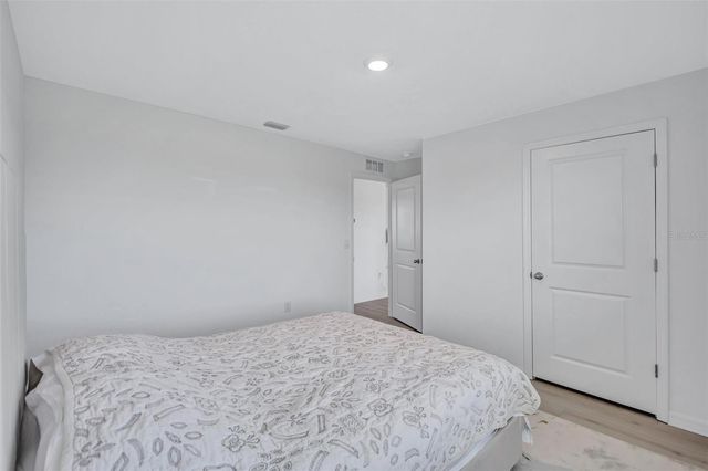 7601 ROSEWOOD GARDEN LOOP, Tampa, FL 33637