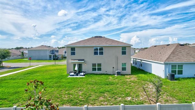 7601 ROSEWOOD GARDEN LOOP, Tampa, FL 33637