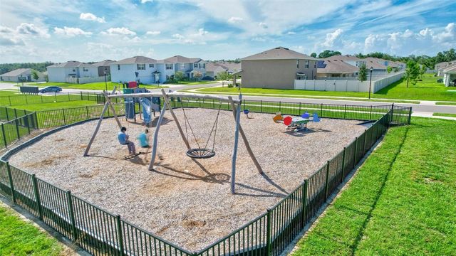 7601 ROSEWOOD GARDEN LOOP, Tampa, FL 33637
