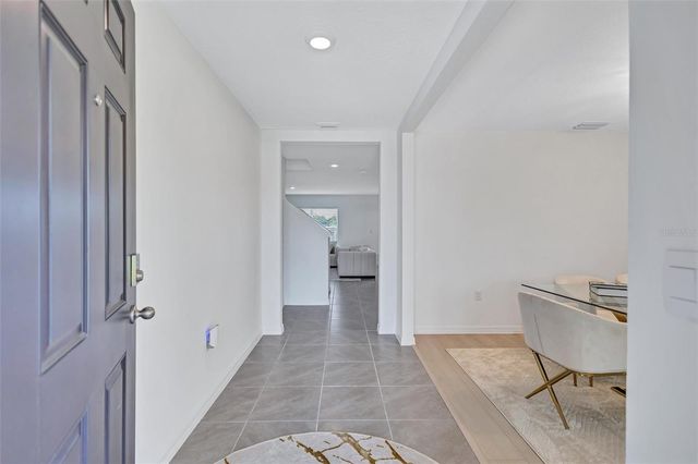 7601 ROSEWOOD GARDEN LOOP, Tampa, FL 33637
