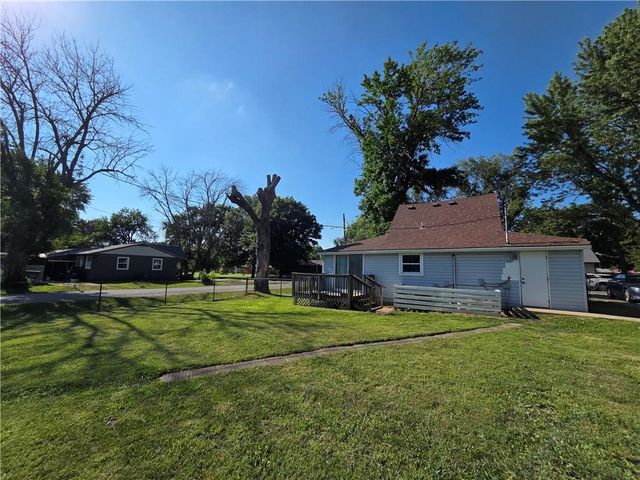 131 W 5th Street, Adrian, MO 64720