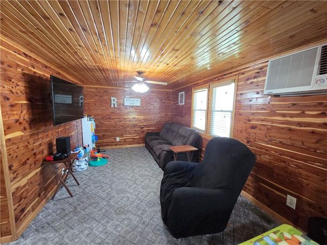 131 W 5th Street, Adrian, MO 64720