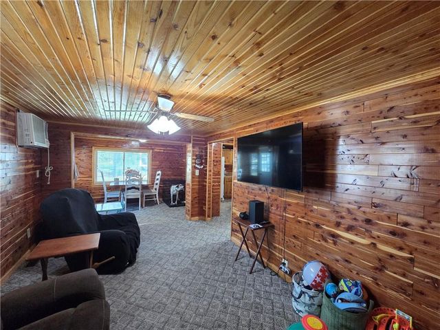 131 W 5th Street, Adrian, MO 64720