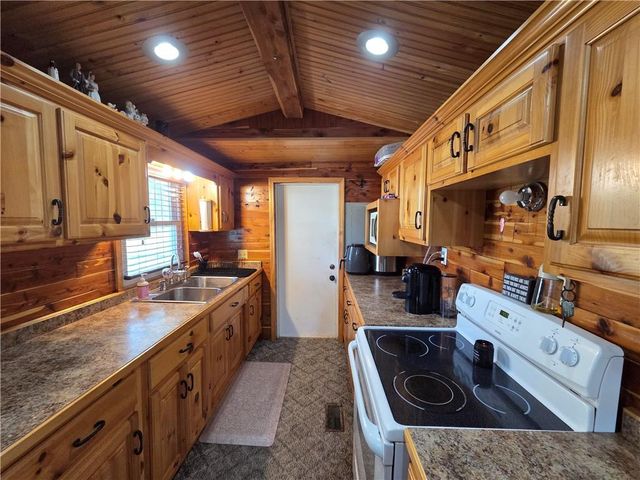 131 W 5th Street, Adrian, MO 64720