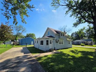 131 W 5th Street, Adrian, MO 64720