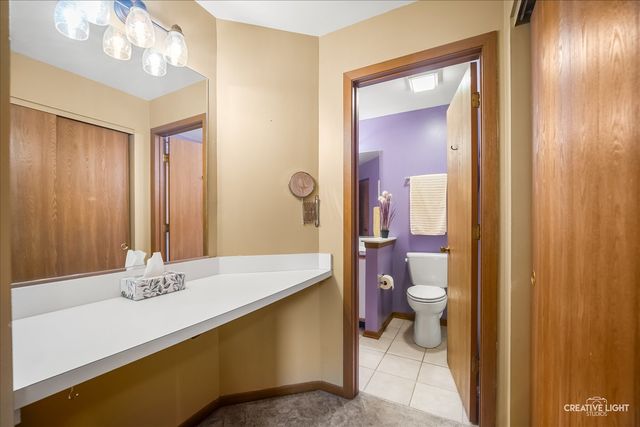 1085 Rockport Drive, Carol Stream, IL 60188