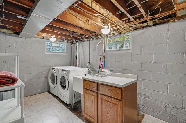 4611 Clinton Avenue, Minneapolis, MN 55419