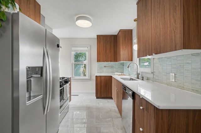 4611 Clinton Avenue, Minneapolis, MN 55419