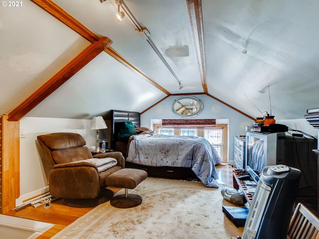5305 Ne RODNEY Ave, Portland, OR 97211