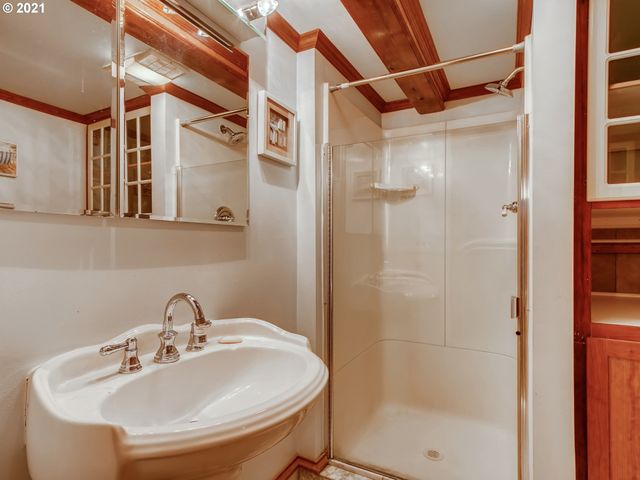5305 Ne RODNEY Ave, Portland, OR 97211